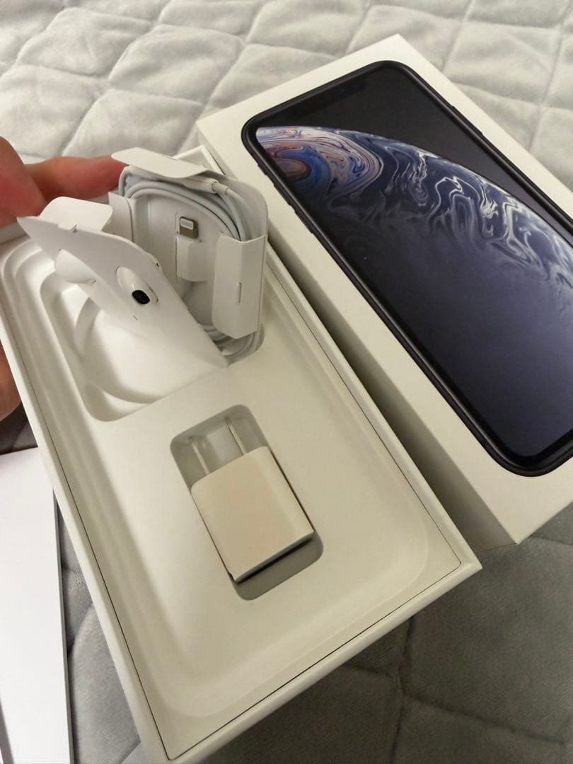 Apple iPhone XR 256GB ブラック　本体　付属品あり　美品