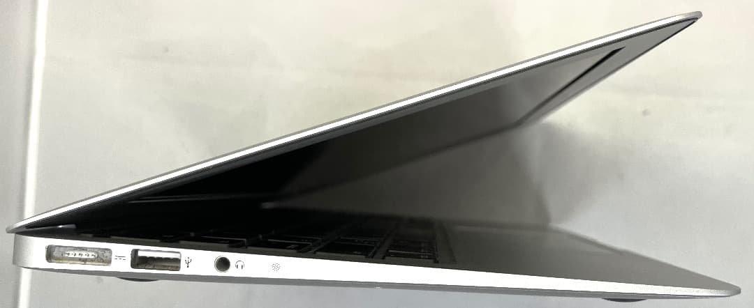 MacBook Air（Mid 2012） 11.6型 Catalina