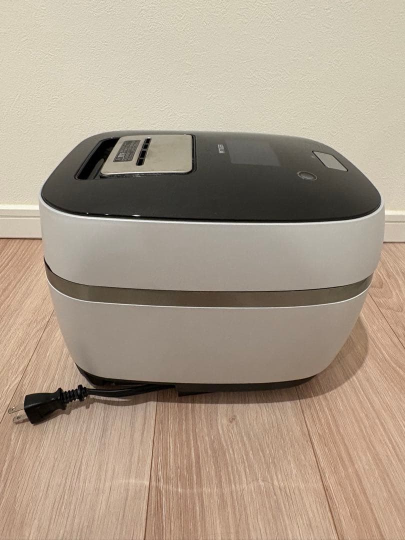 タイガー THE炊きたて JPX-102X 土鍋圧力IH炊飯器 5.5合