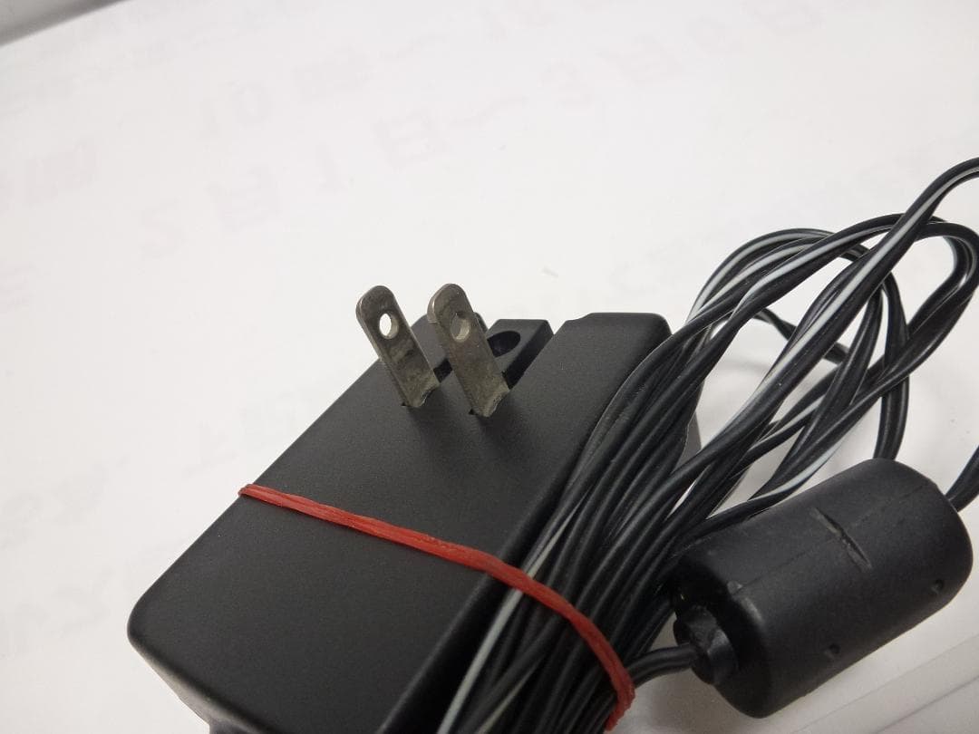 大人気　動作品 Panasonic HC-V100M フルハイビデオカメラ