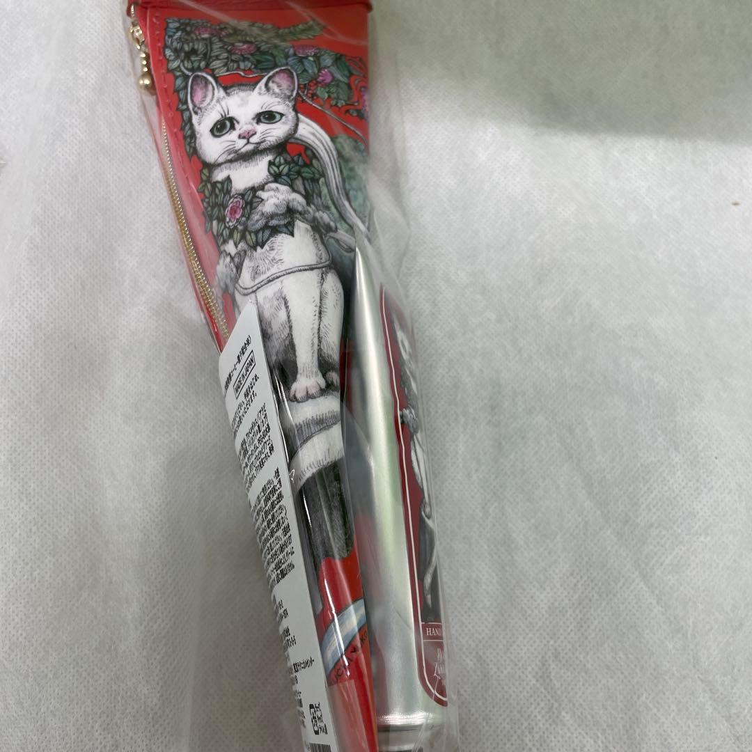 ボリス雑貨店　ヒグチユウコ　ハンドクリーム＆ポーチセット　いぬとねこ