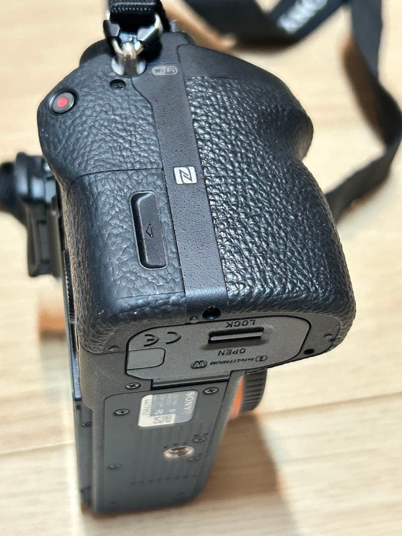 SONY α7R2 ミラーレス一眼 本体 3個バッテリー付き