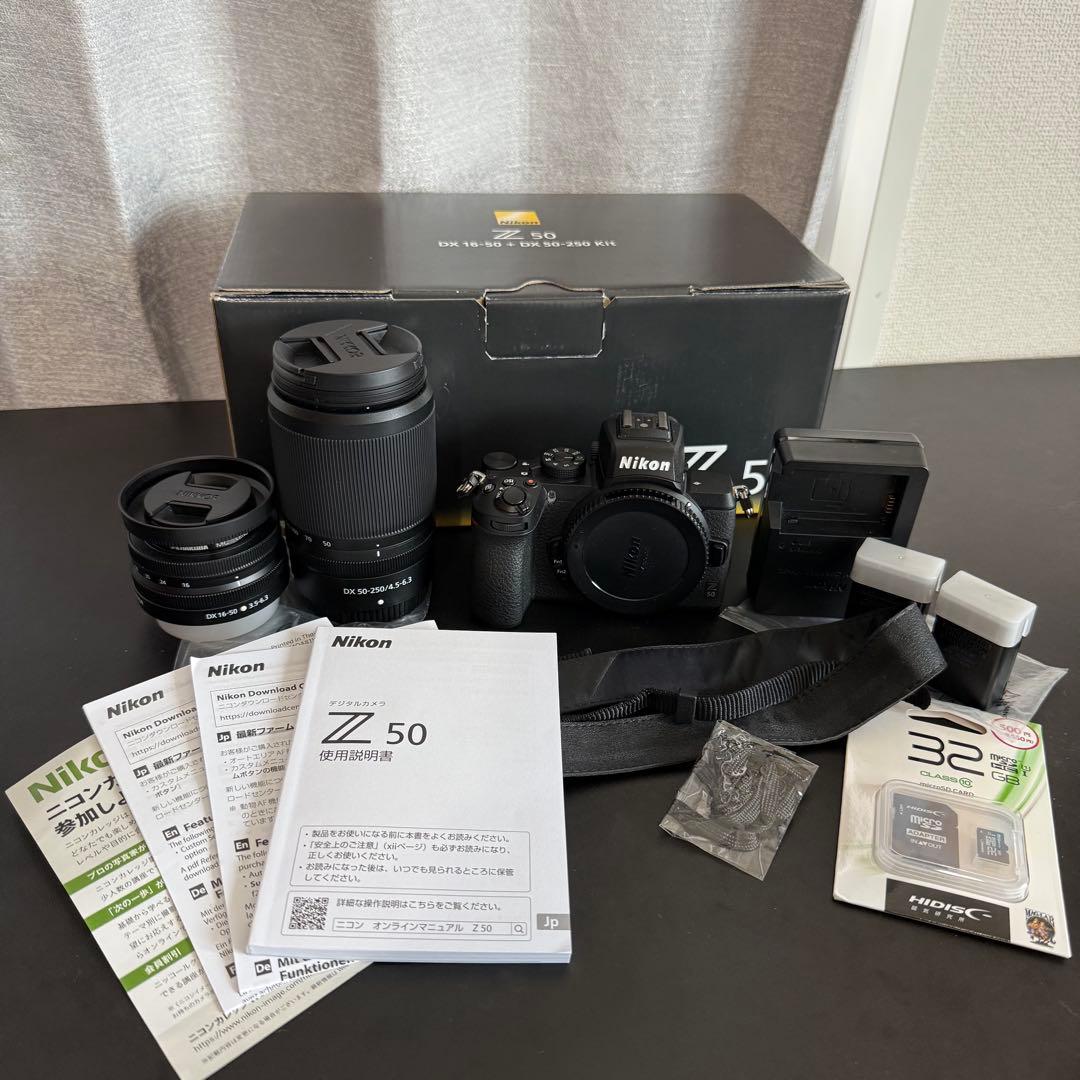 Nikon Z50 ダブルズームキット ミラーレス　一眼　カメラ
