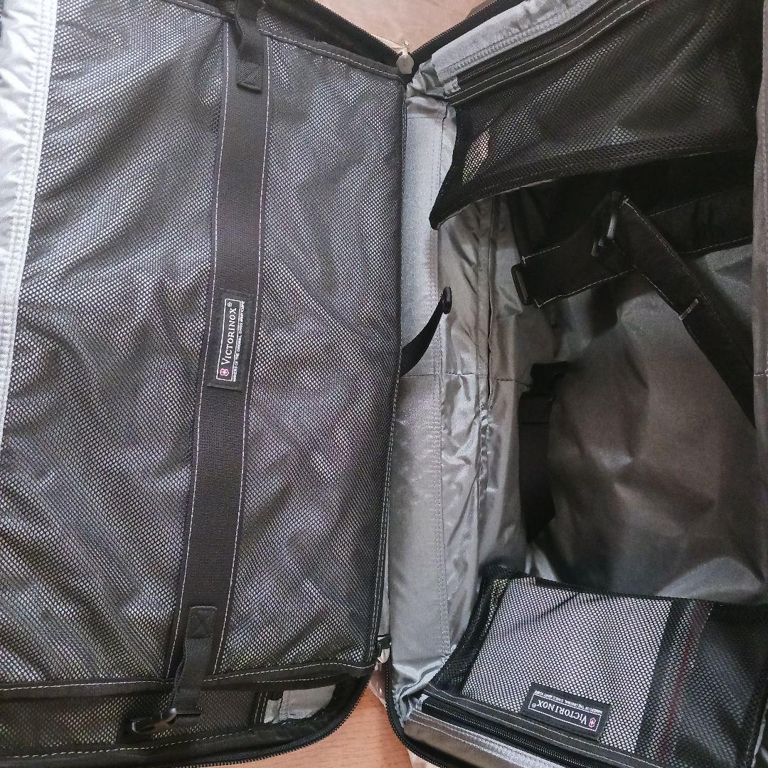 Victorinox 中型 スーツケース 2輪 スーツ収納 黒 ビジネス 旅行