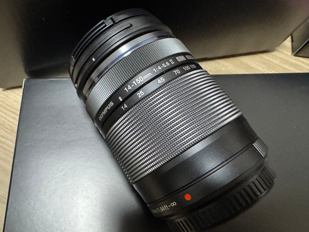 デジタルカメラ OLYMPUS OM-D E-M10 Mark II