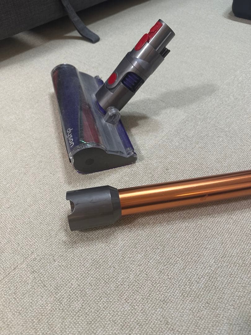 【格安】 Dyson ダイソン V10 掃除機
