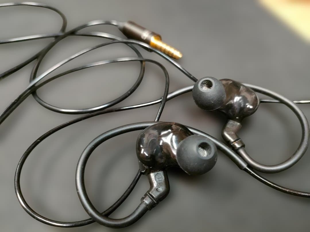 qdc superior + 純正4.4mm ケーブル　美品