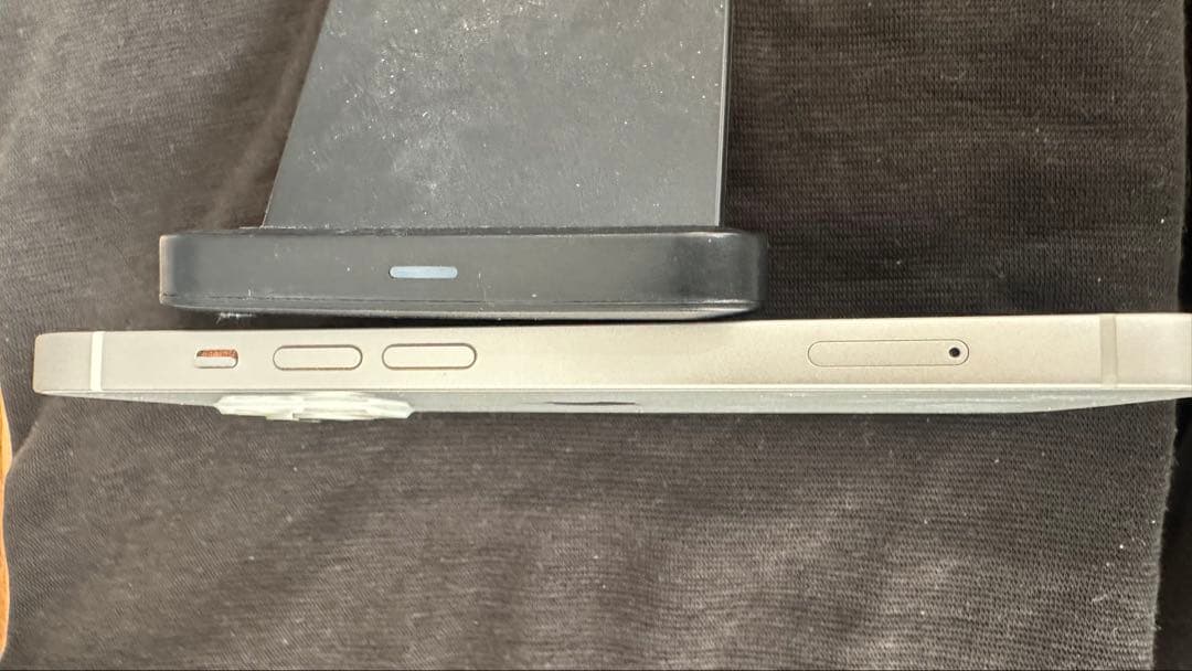 Apple iPhone 13 海外版 256GB スターライト