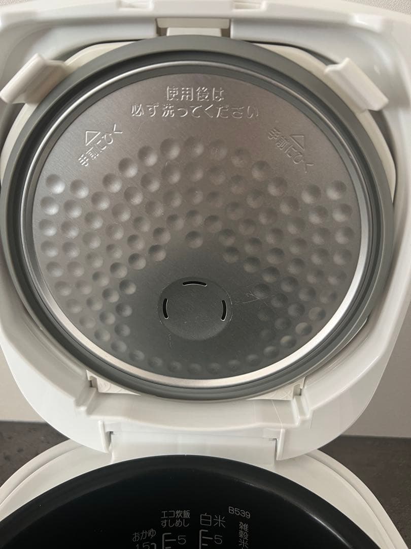 象印炊飯器5.5合IH炊飯ジャーZojirushi NP-XB10 炊飯器 IH