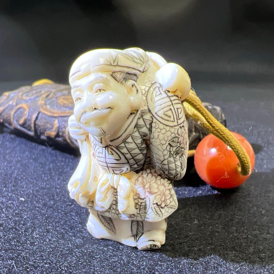 時代木彫唐草五段印籠　蓋無木箱付　113g 東Y8-0216☆2F