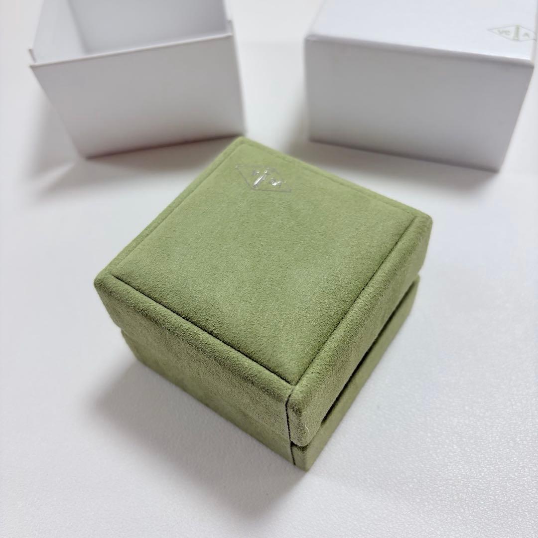 美品　ヴァンクリーフ&アーペル　ブレスレットケース　空箱　アクセサリー入れ　C