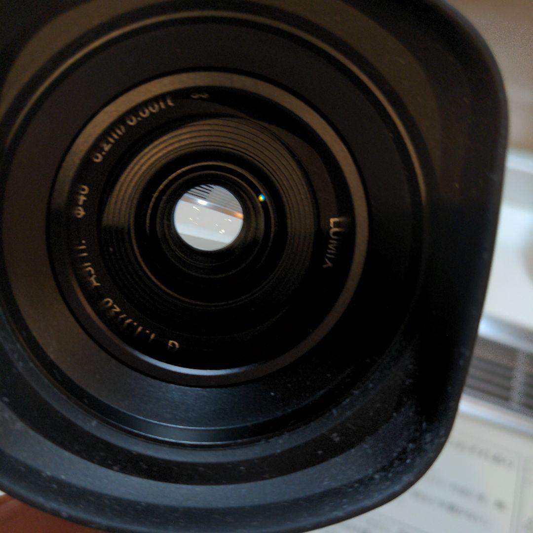 H-H020 単焦点レンズ　LUMIX　フォーサーズ　20mm