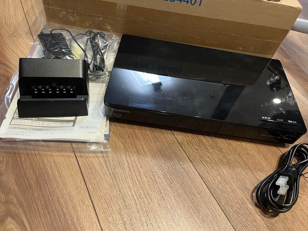 Panasonic UN-15CT10-K ポータブルテレビ　15V 防水