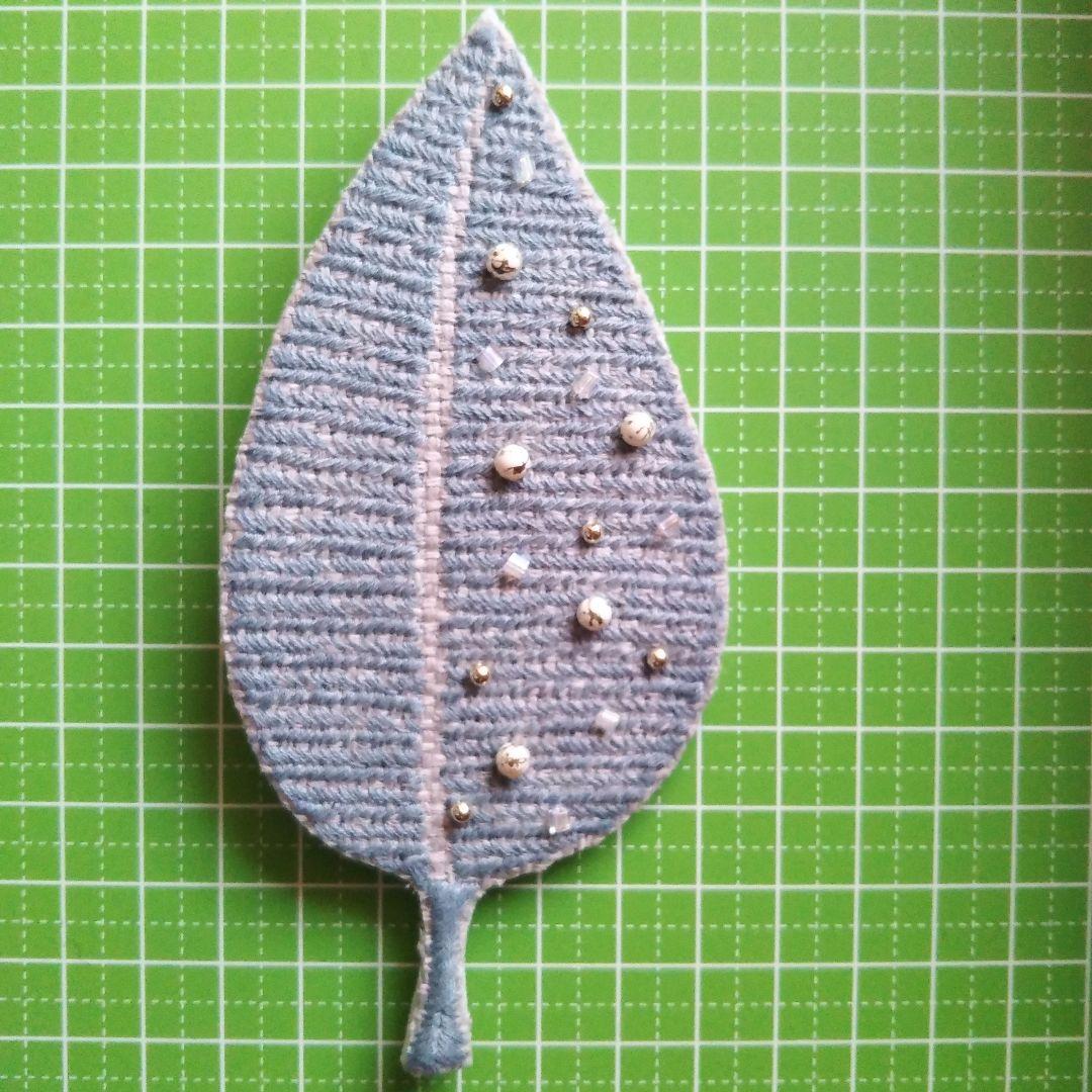 ⚠️専用　⑫58ミナペルホネン　ハンドメイド　ブローチアクセサリー
