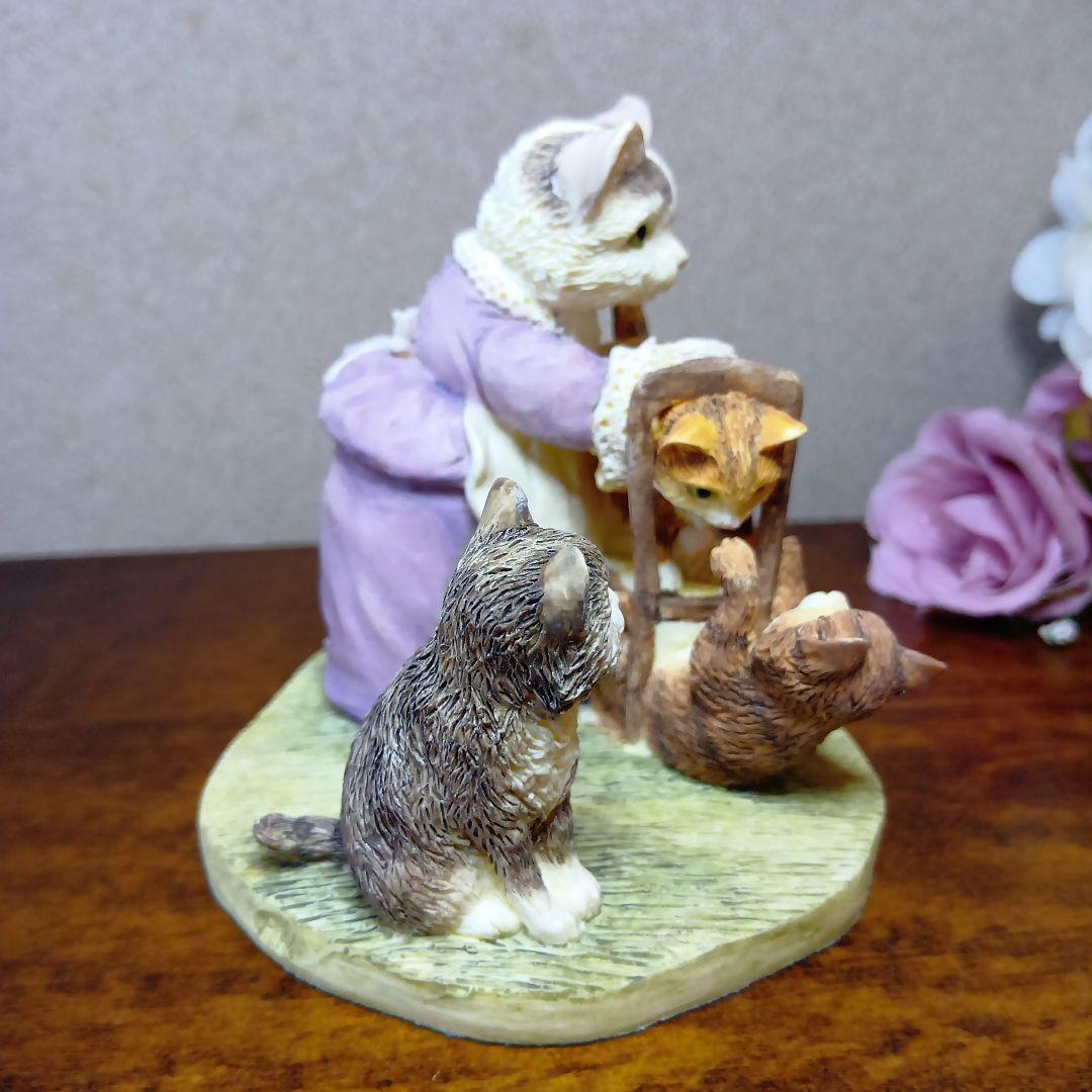 ボーダーファインアーツ タビタ母さんと子供たち 缶入りフィギュリン