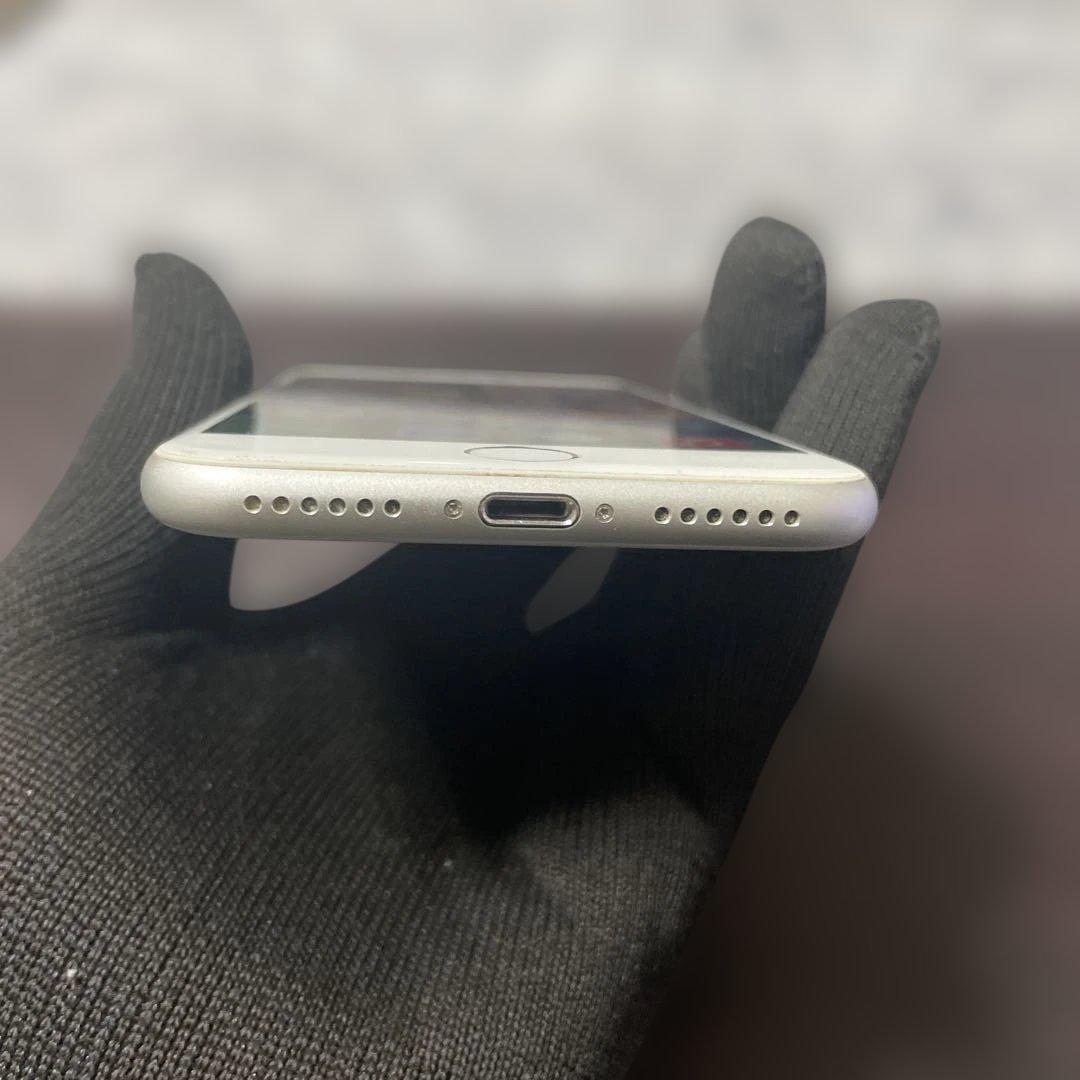 H7062 iPhone8 64GB SIMフリー