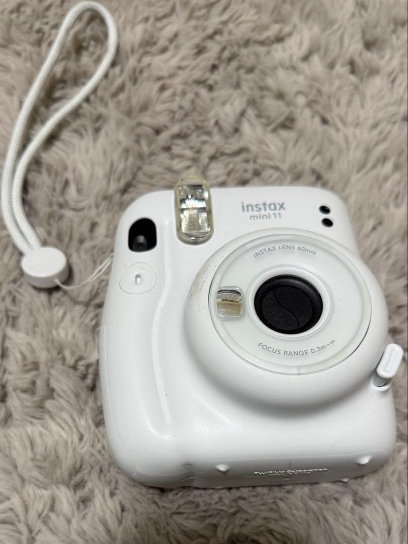 フィルムカメラ instax mini11 white