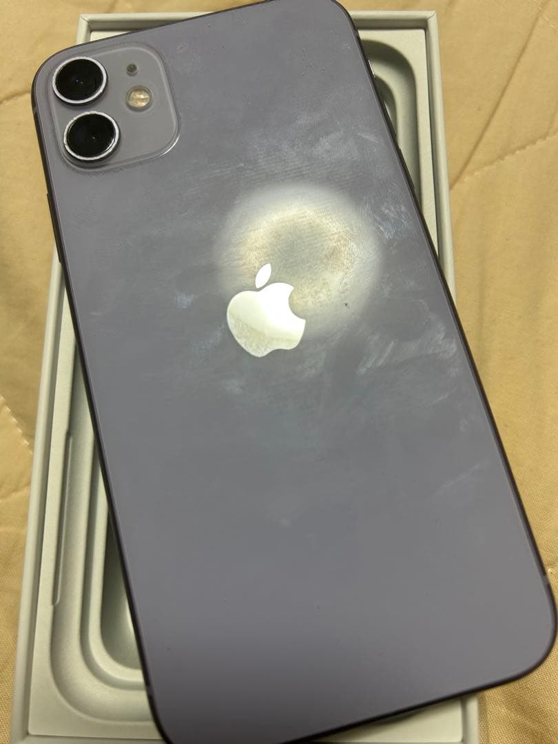 れ*な様 Apple iPhone 11 パープル 本体