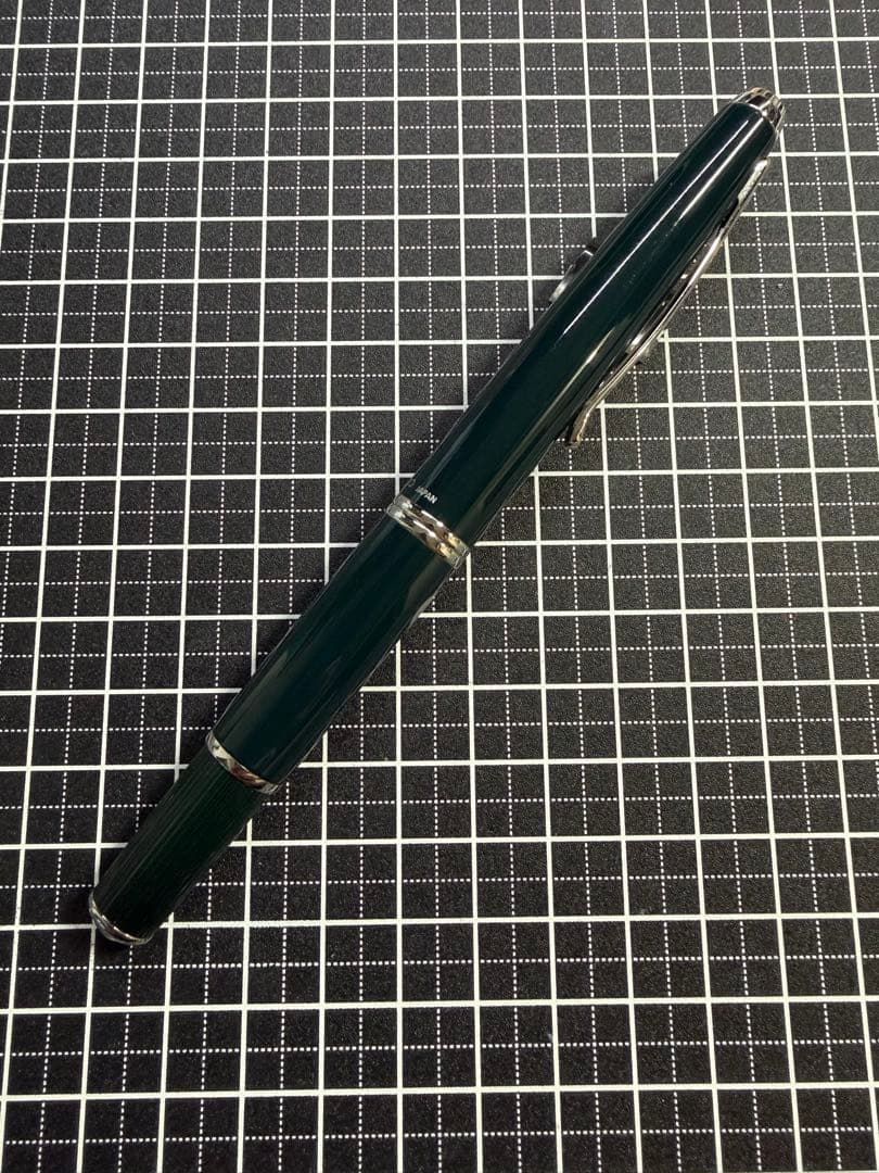 PILOT CAPLESS FERMO DARK-GREEN 万年筆　字幅F