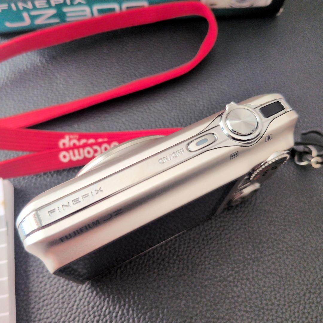 デジタルカメラ FUJIFILM FinePix JZ300
