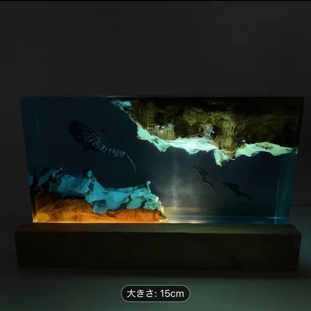 【定番商品⭐︎青の癒し】海レジンアート　オーシャンアート　ランプ　クジラとダイバー