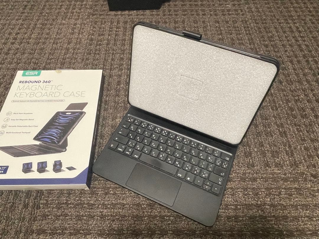 マジックキーボードケースESR iPad Air 11