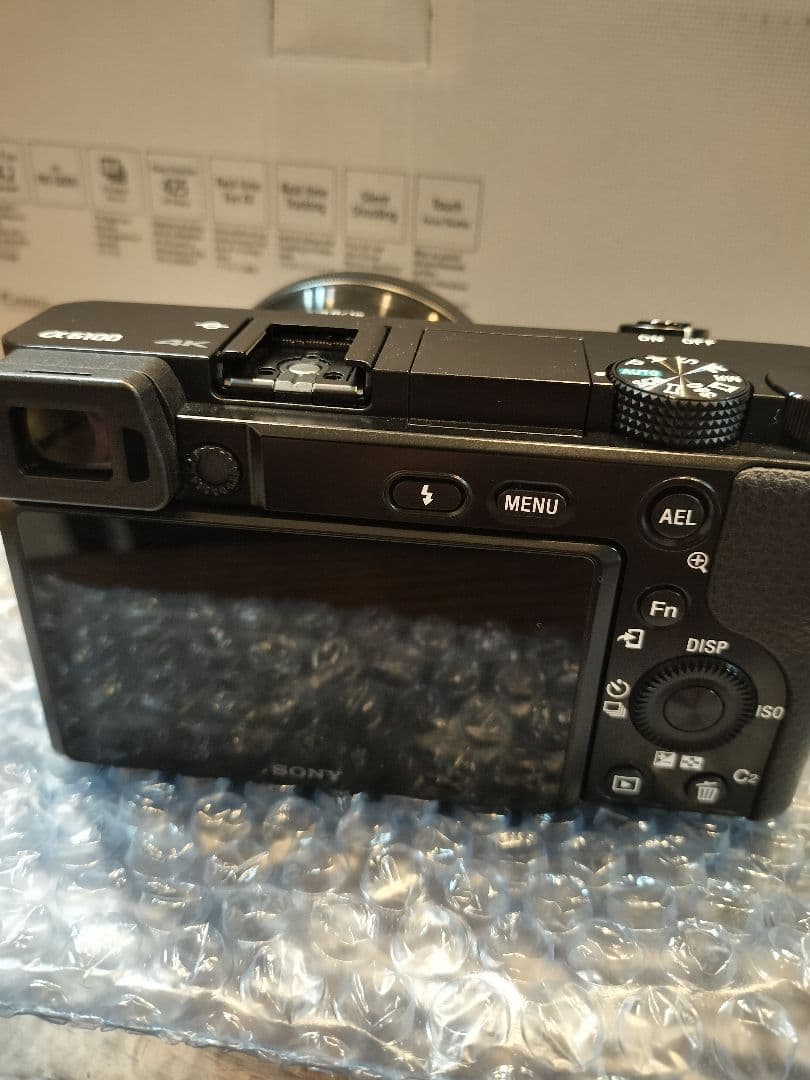 や*い様 SONY α6100 ミラーレス一眼カメラ ダブルズームキット 展示品