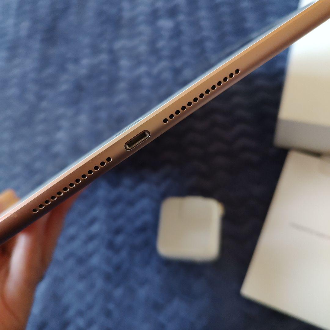 iPad 第6世代 WiFi 128GB ゴールド MRJP2JA