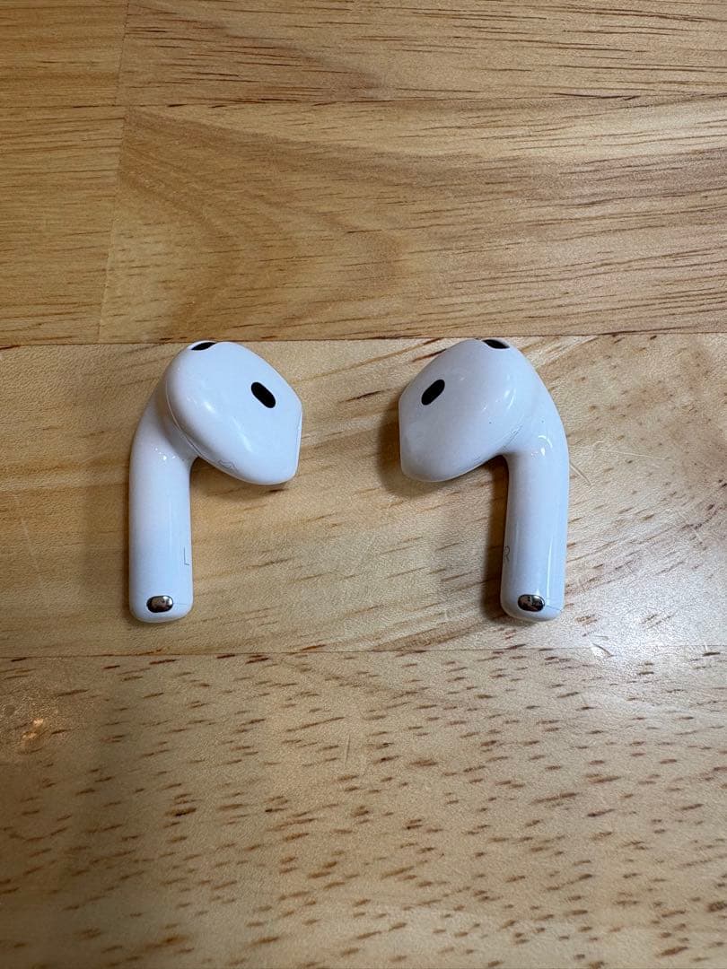 AirPods 4 本体（MXP63J/A）美品