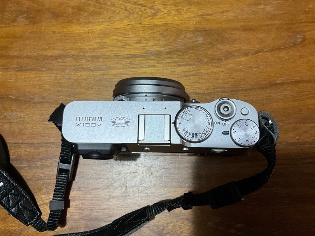 (400ショット良品)FUJIFILM X100vシルバー
