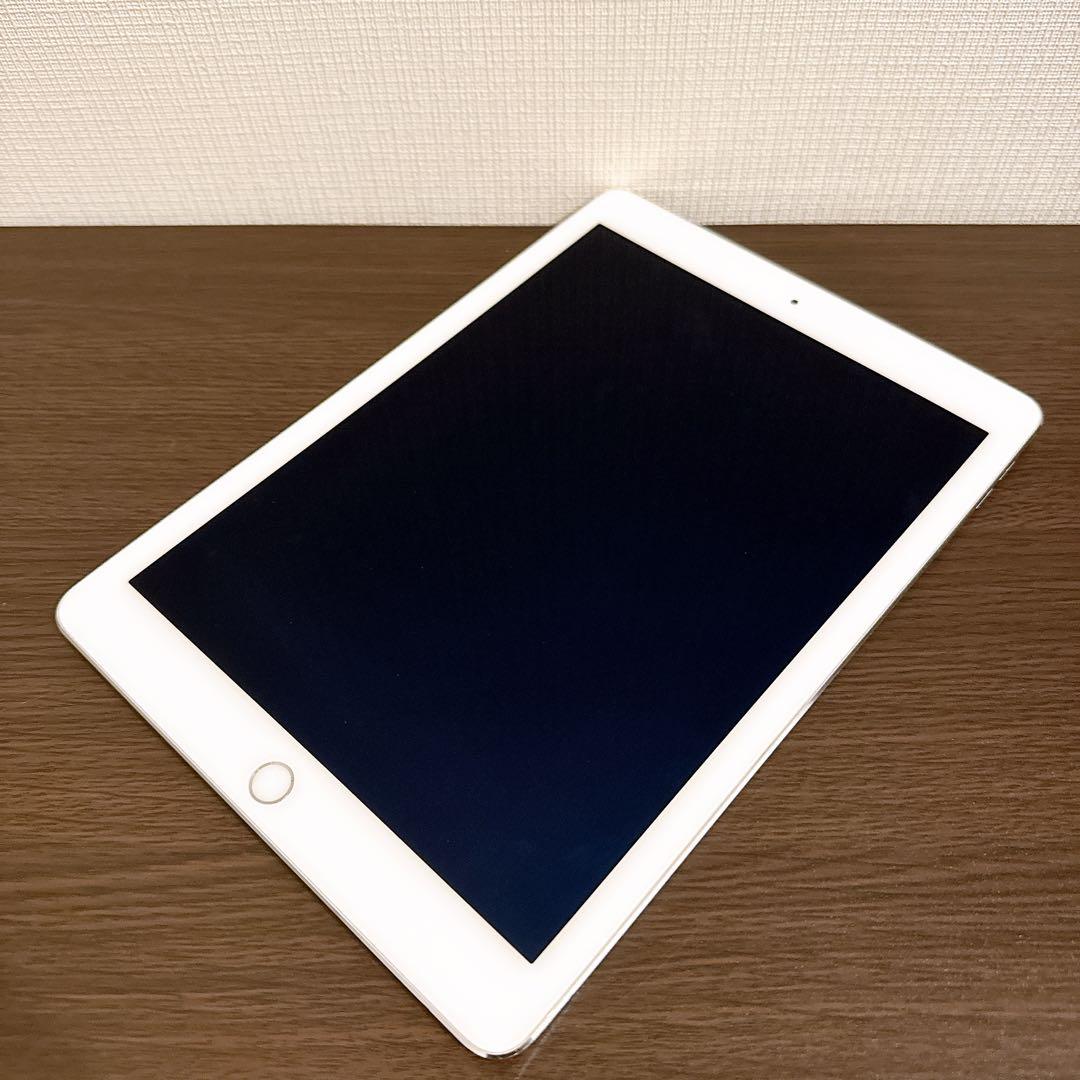 iPad Air 第2世代 A1566 シルバー 32GB バッテリー60％