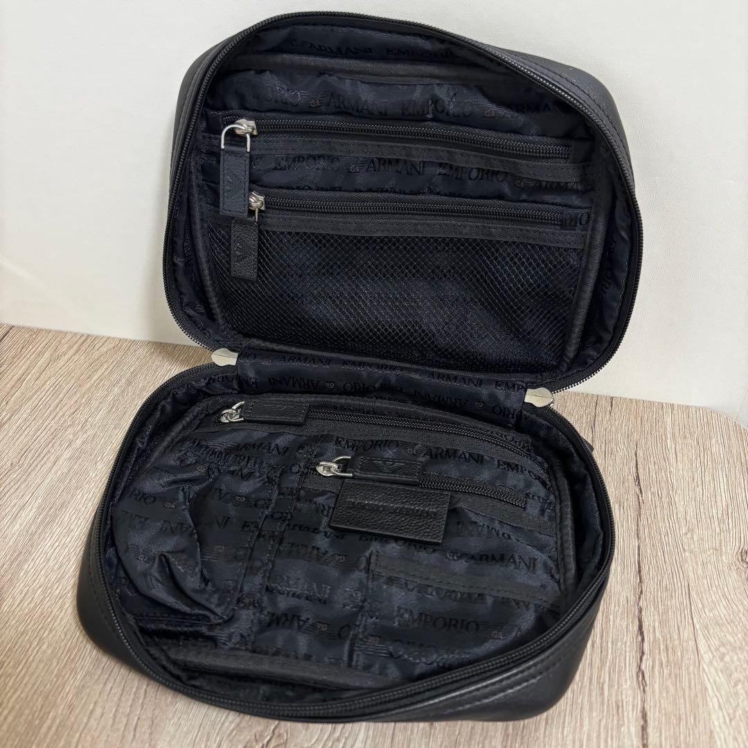 【未使用品】EMPORIO ARMANI レザートラベルポーチ 黒 フック付き