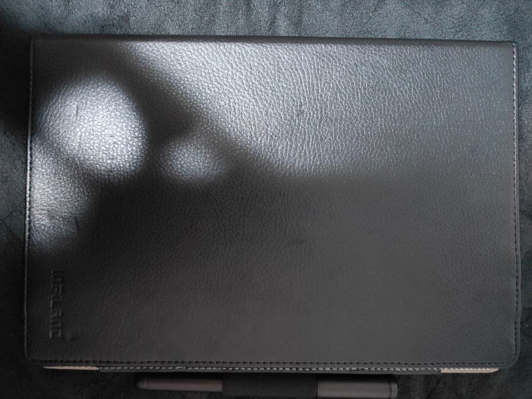 YOGA BOOK with Windows カーボンブラック LTE対応