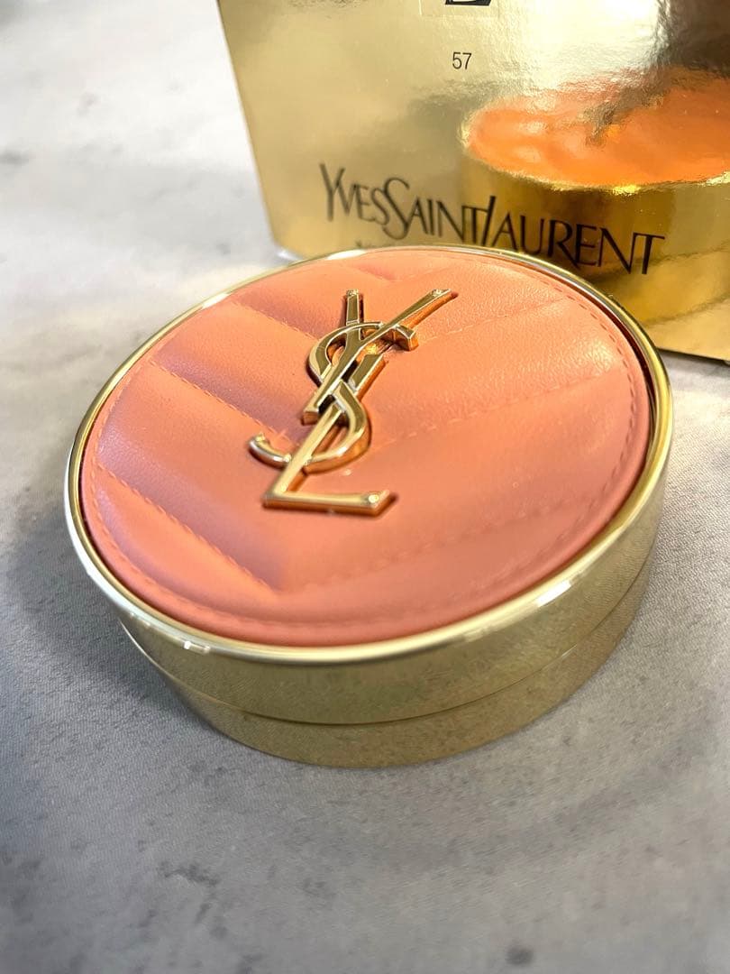 YSL メイクミーブラッシュパウダー　57 限定色