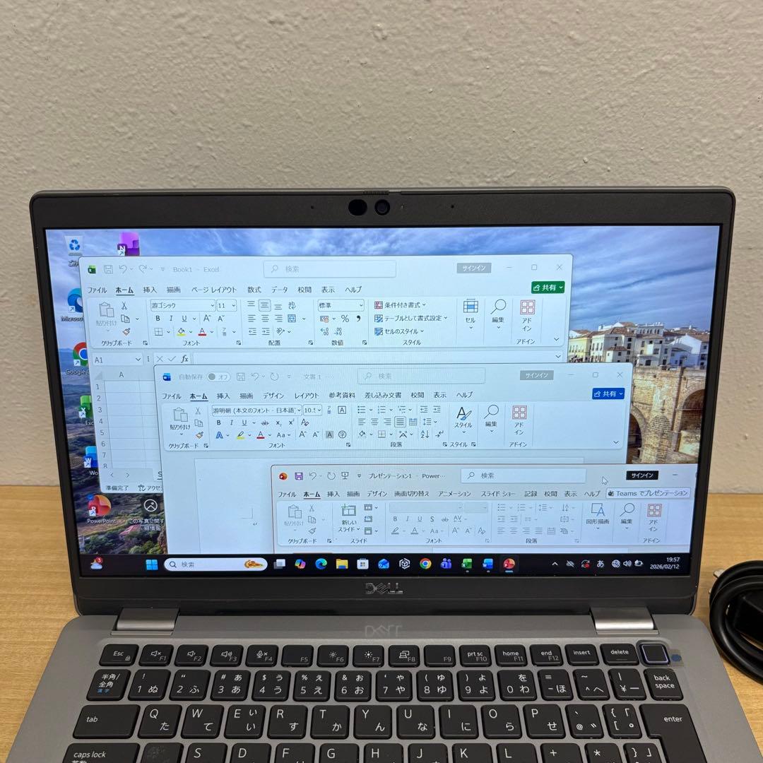 Dell Latitude5330 12世代i5 16/256GB タッチパネル