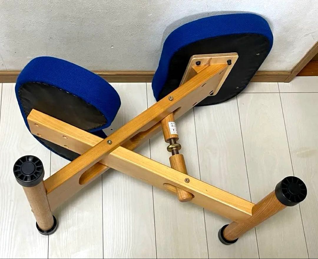 宮武製作所　プロポーションチェア　姿勢矯正　姿勢がよくなる椅子　イス　青