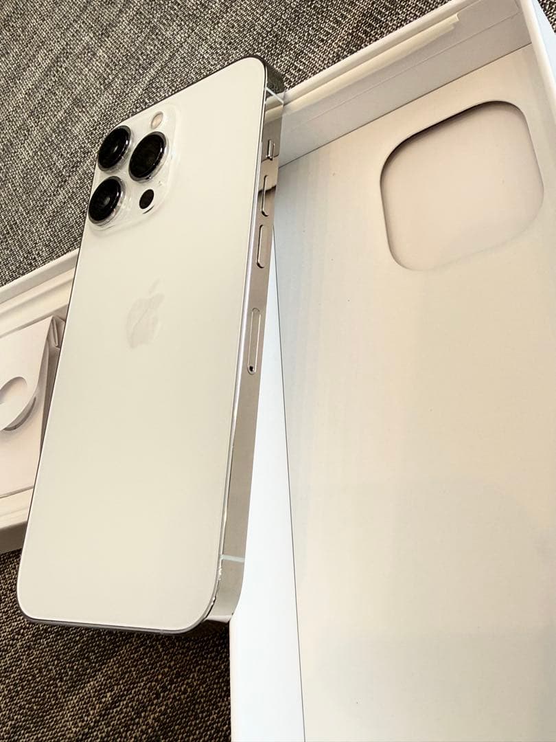 【液晶ヒビあり】Apple iPhone13Pro 本体のみ シルバー256GB