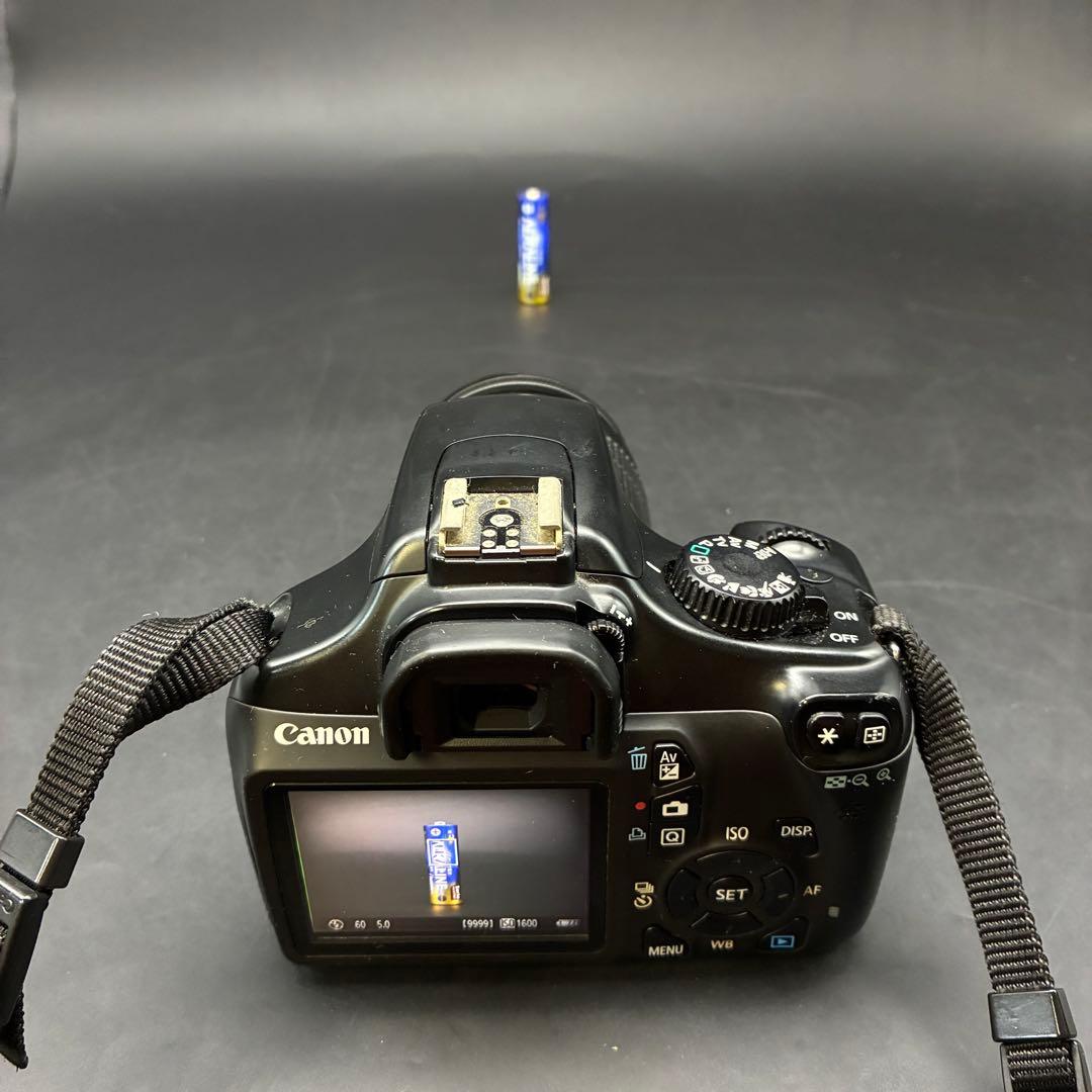 【動作OK】Canon EOS Kiss X50 デジタル一眼レフ　箱付き
