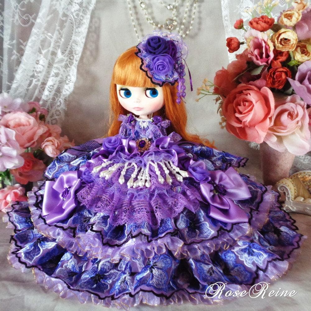 ベルサイユの薔薇 優美でミステリアスな豪華フリルドールドレス