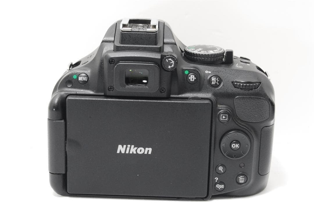 シャッター数1966回 Nikon D5200 一眼レフカメラ スマホ転送