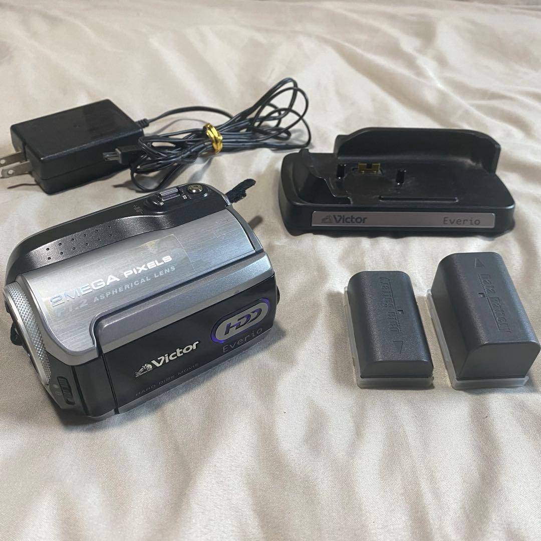 JVC ビクター ビデオカメラ Everio GZ-MG275 シルバー