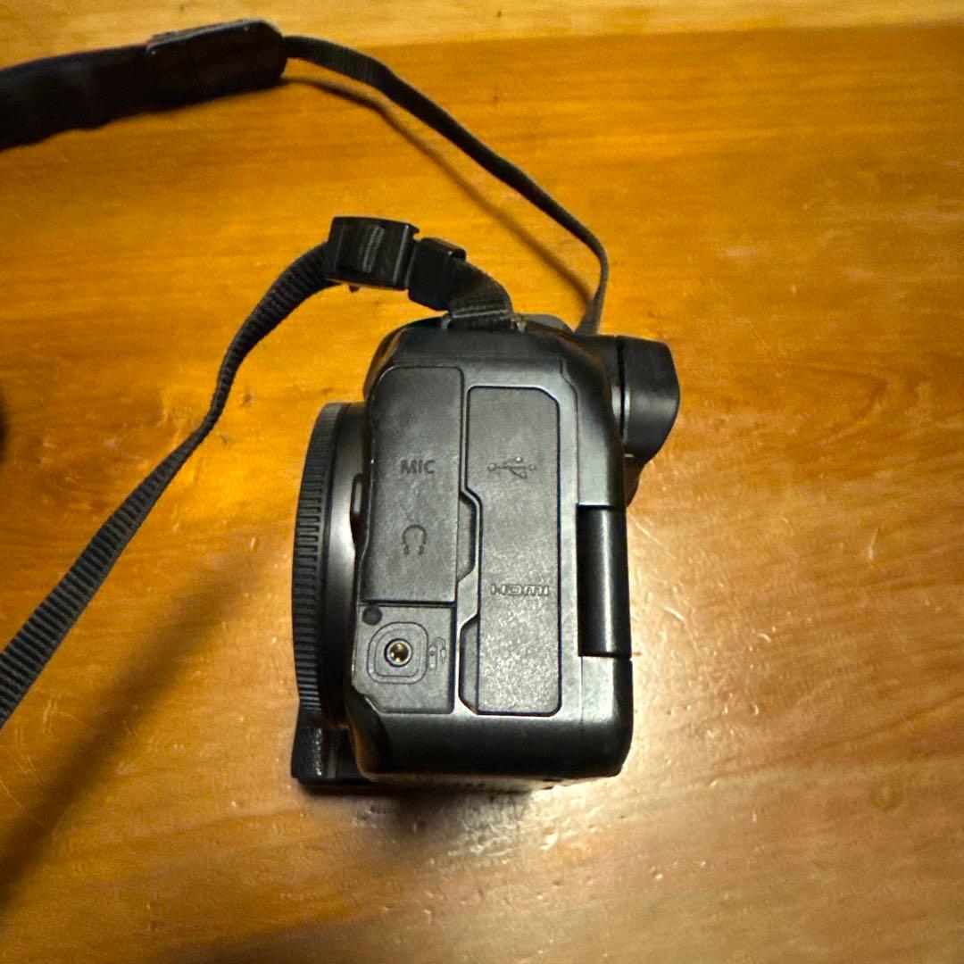 Canon EOS R6 ミラーレス一眼 本体と付属品