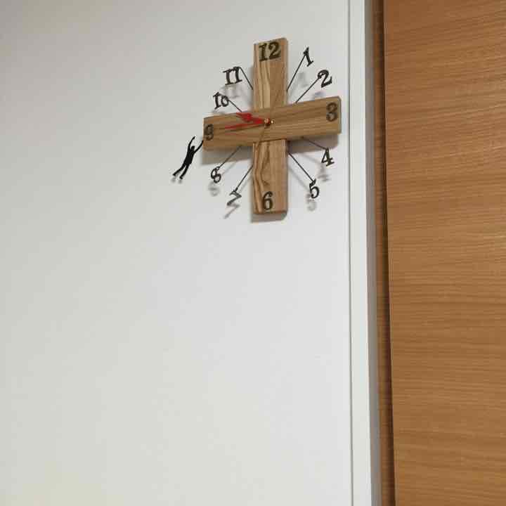 ブラブラ壁掛け時計