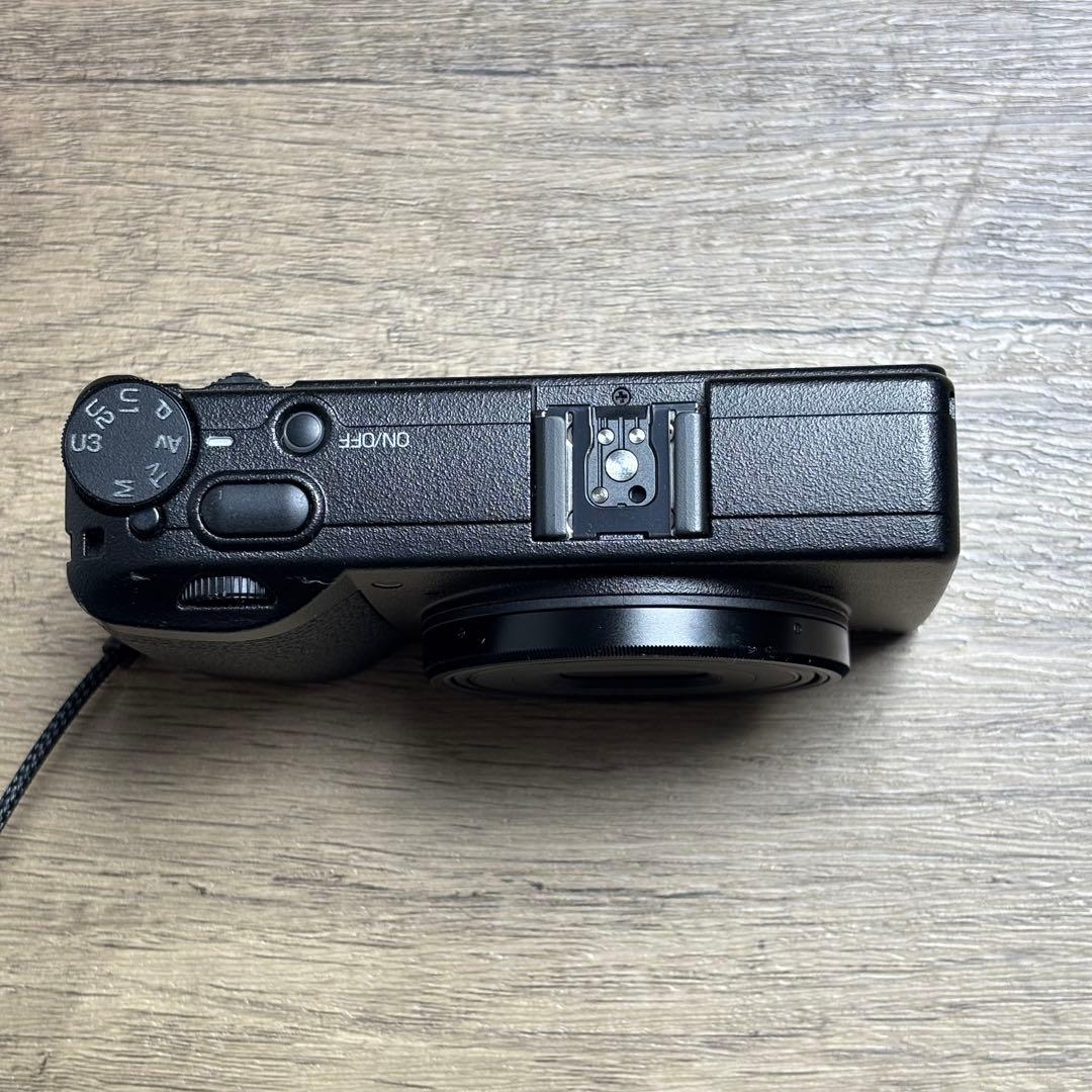 RICOH GRⅢx コンパクトデジタルカメラ　リコー　バッテリー　充電器　他