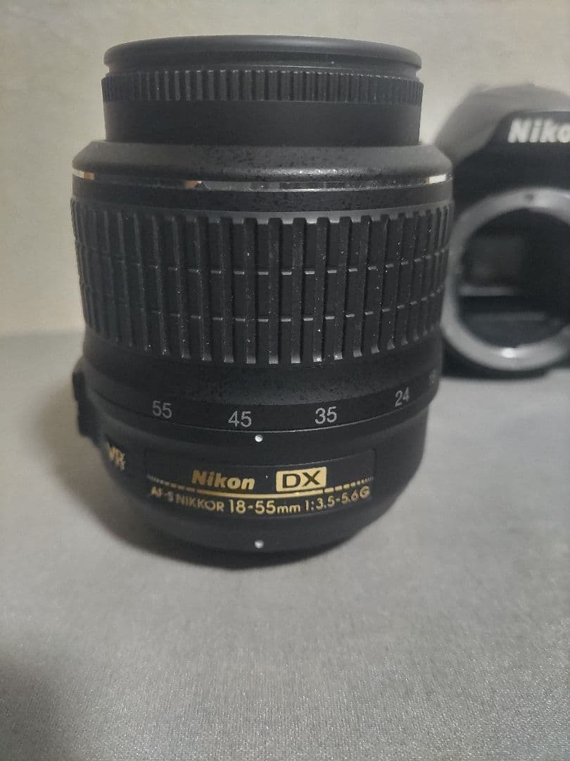 Nikon D3000 デジタル一眼レフ 本体とレンズセット