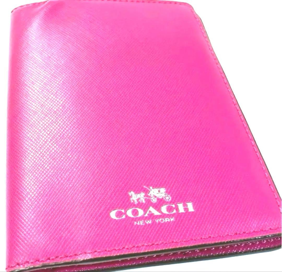 パスポートケース【COACH】