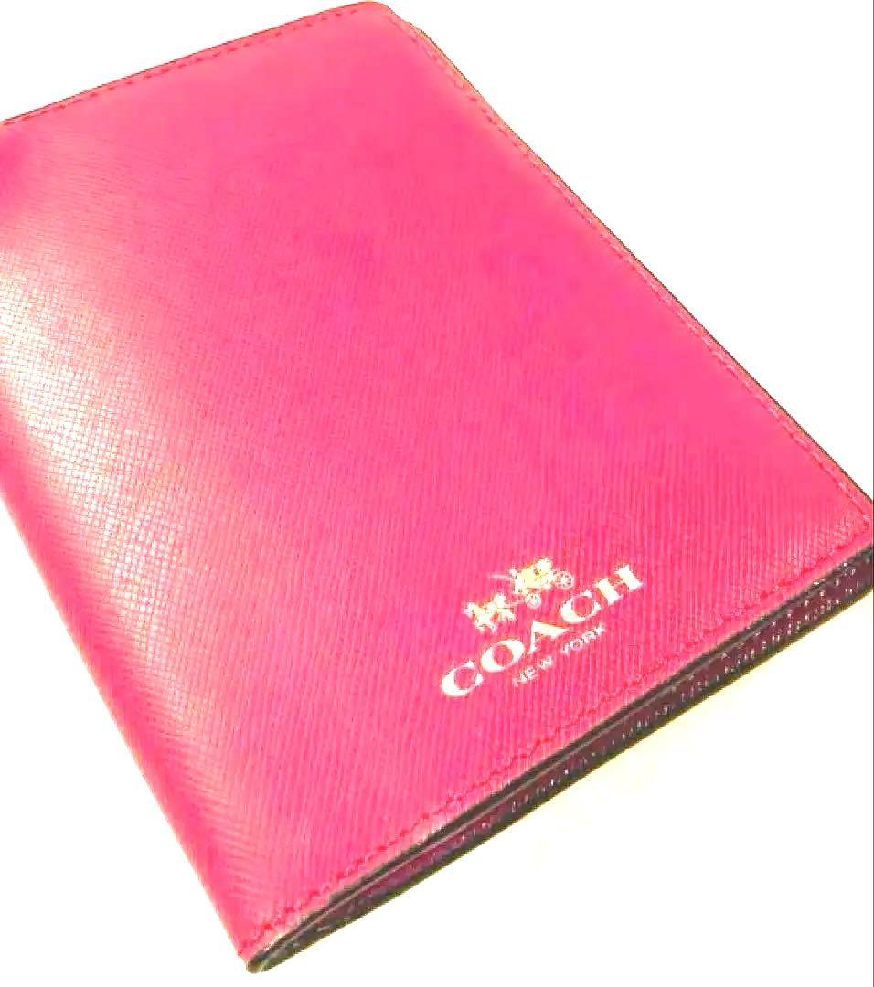 パスポートケース【COACH】