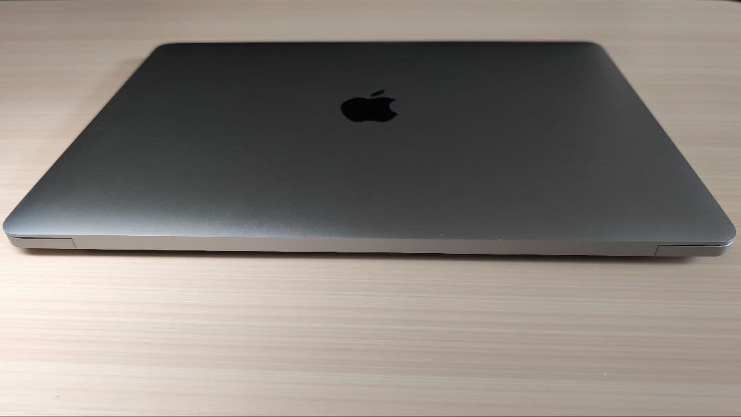 Apple MacBook Pro 2019 13インチ 256GB
