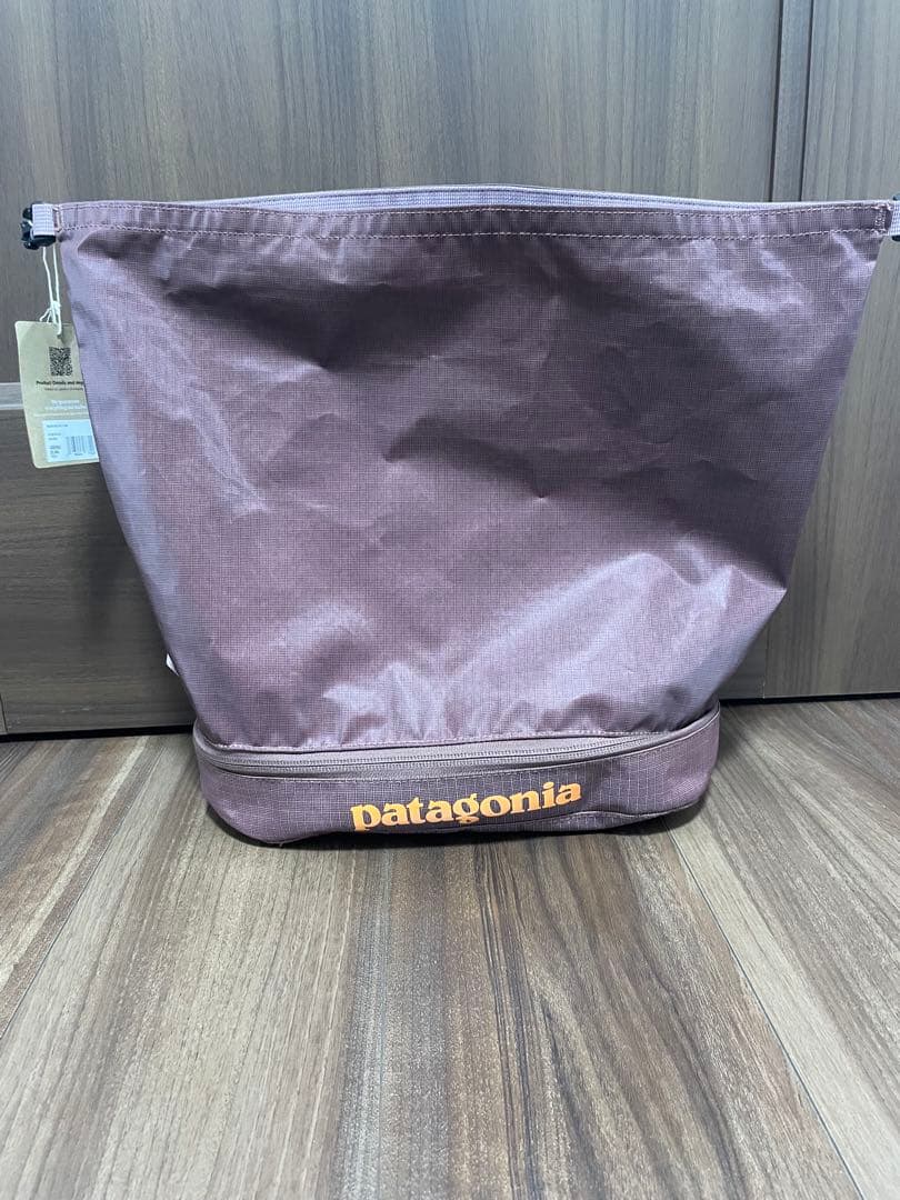 【新品未使用】Patagonia ブラックホール MLC キューブ12L