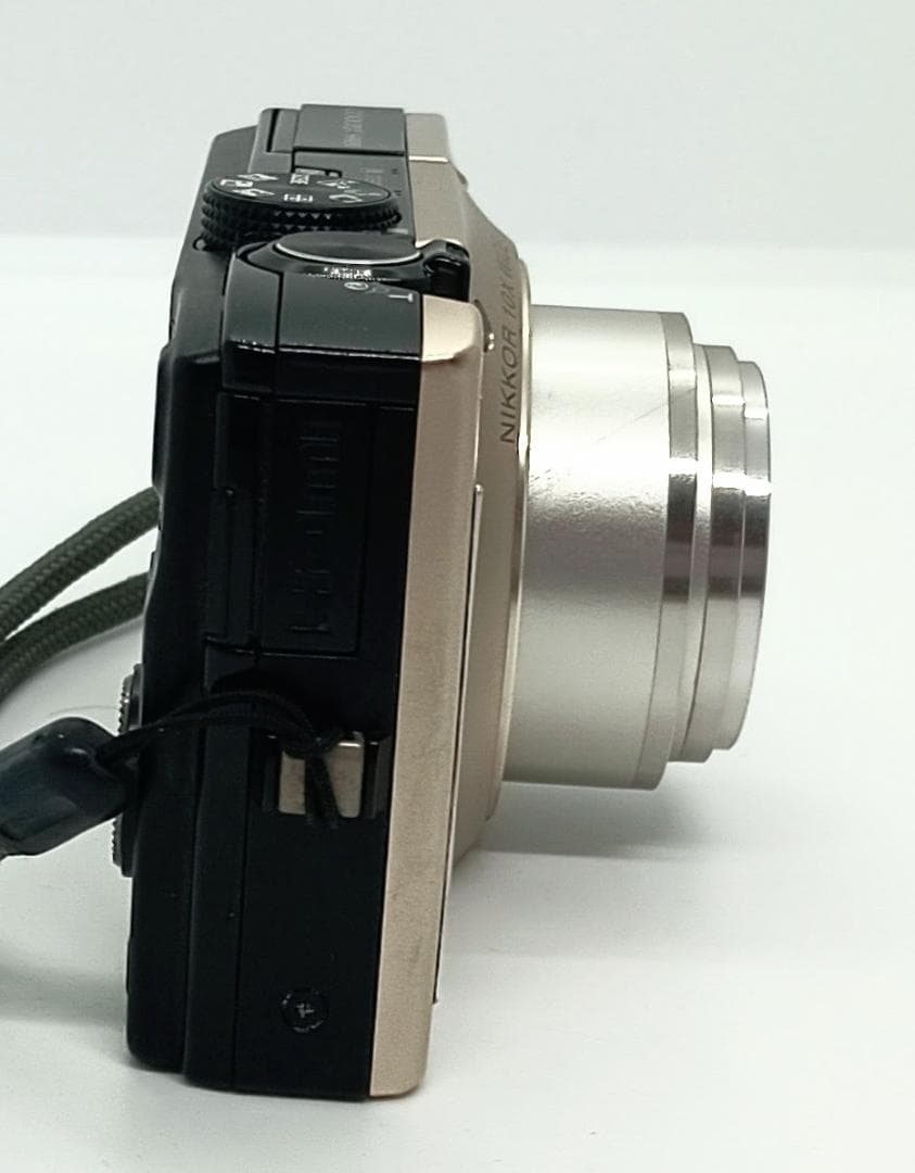 Nikon Coolpix S8100 12.1MP 10 Gold 充電器付き